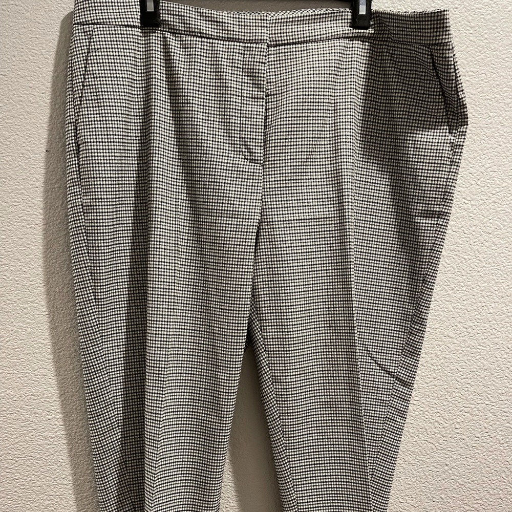 Pleated trouser